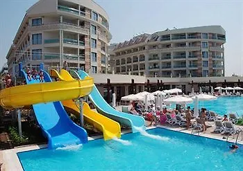 Port Resort Side