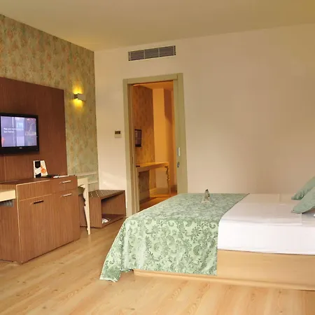 Ośrodek wypoczynkowy Port 5*